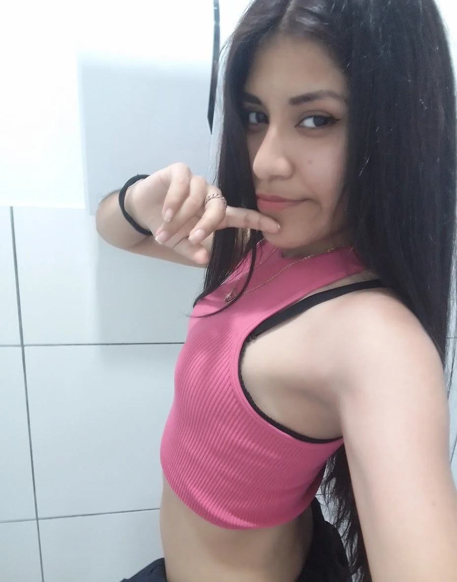 XXX Porn Photo of Nude petite_paola 3