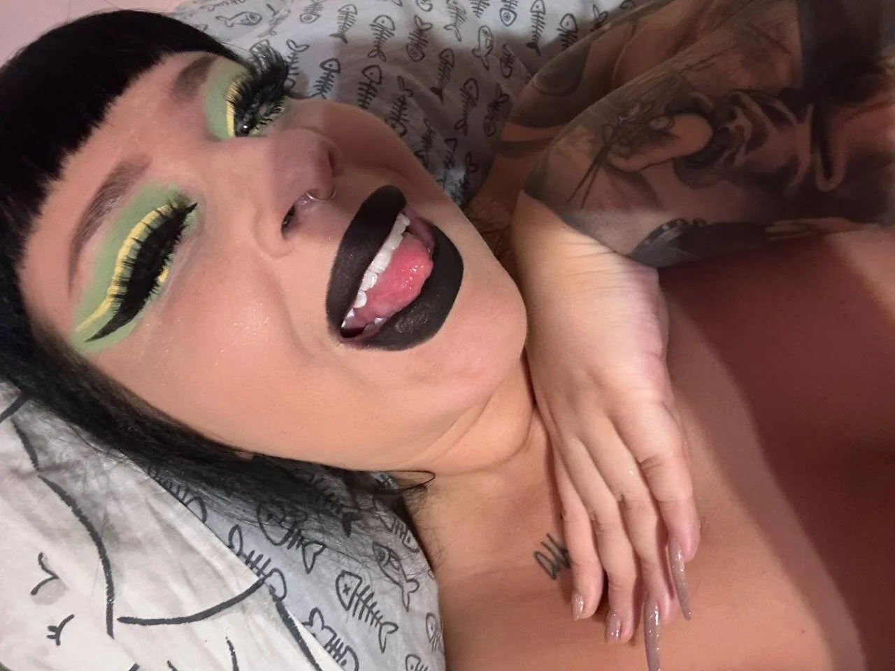XXX Porn Photo of Nude thecoldestmarch 14