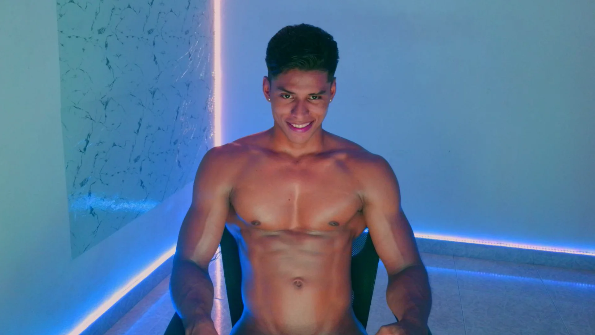 XXX Porn Photo of Nude ken__owens 113