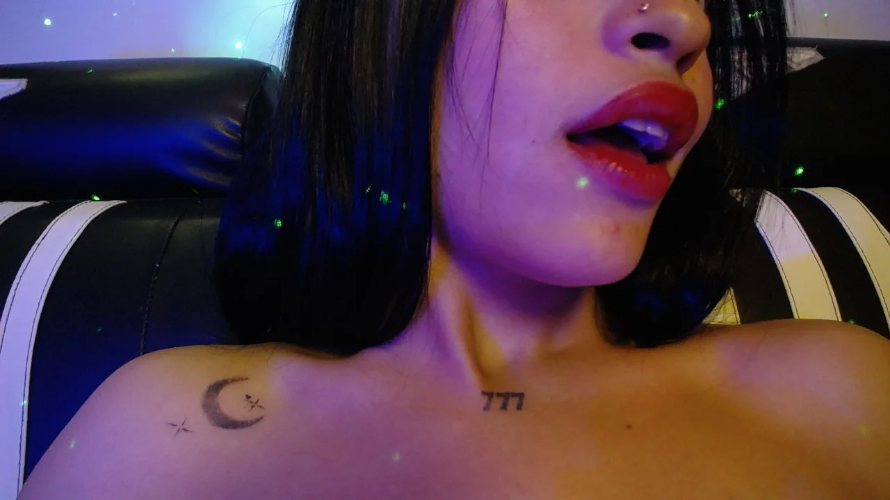 XXX Porn Photo of Nude SharlottEssence 5