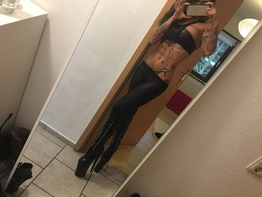 XXX Porn Photo of Nude CindyNightX 4