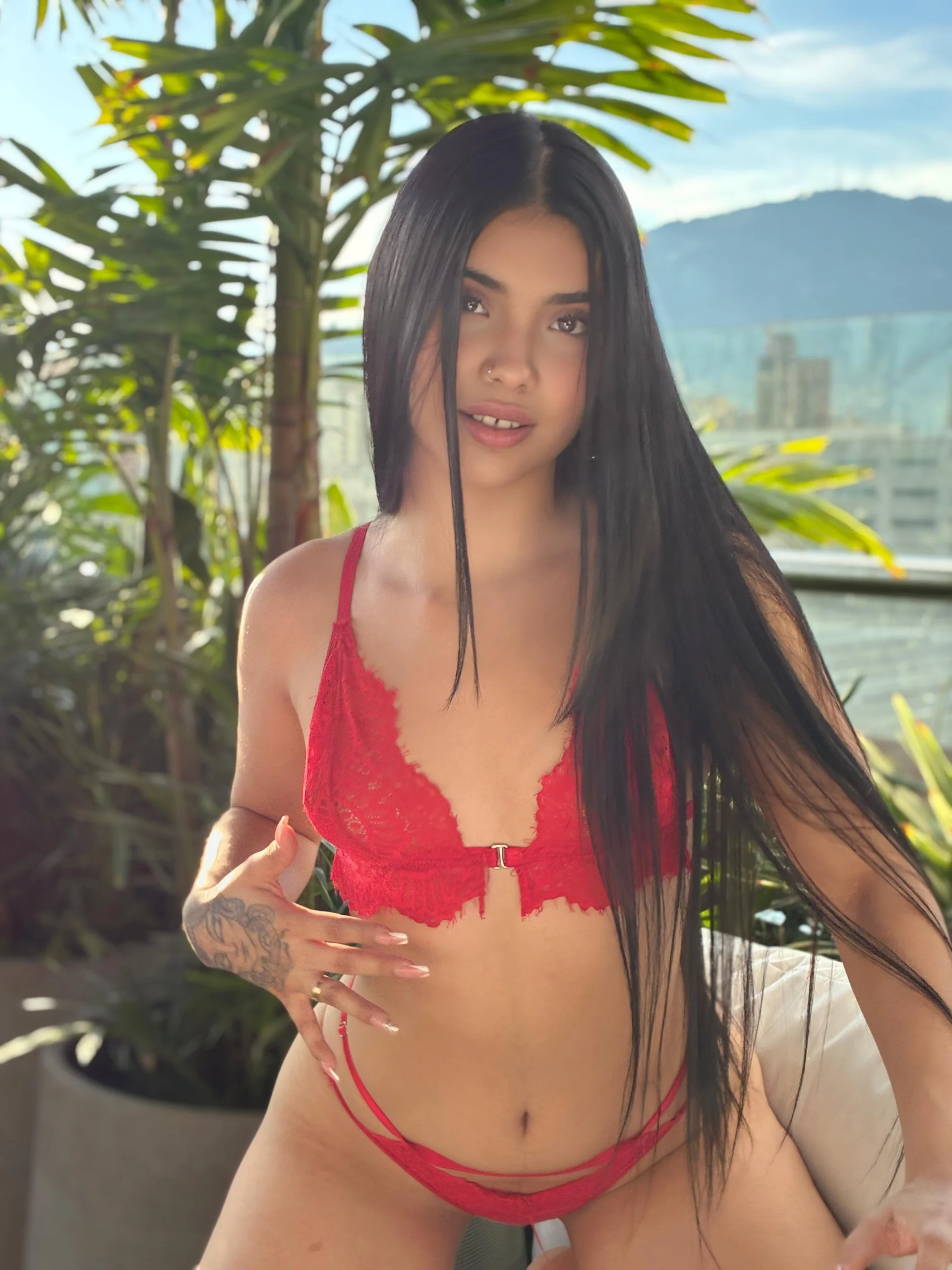 XXX Porn Photo of Nude MiaLaurence 14