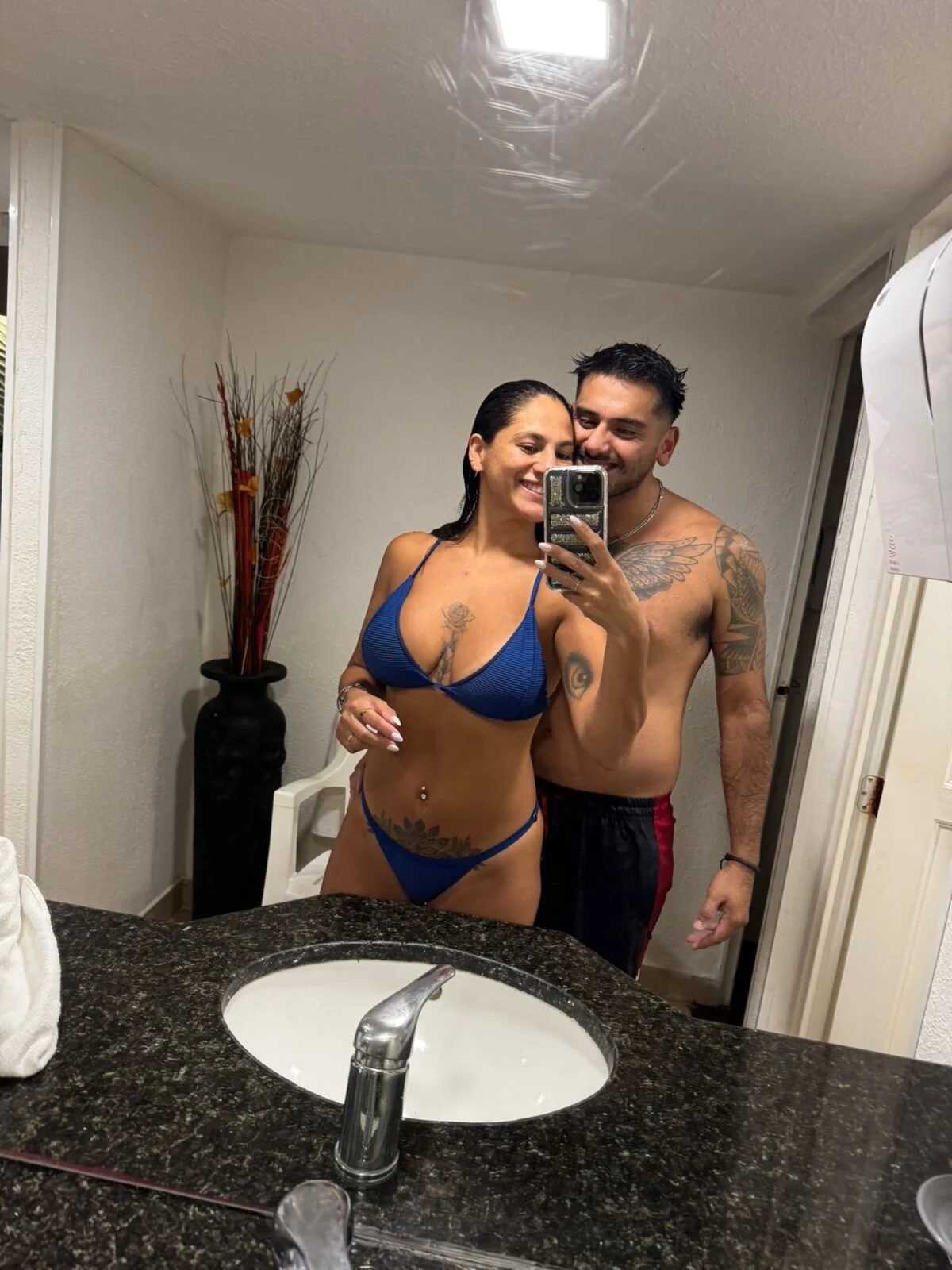 XXX Porn Photo of Nude Doble_Dosis 9