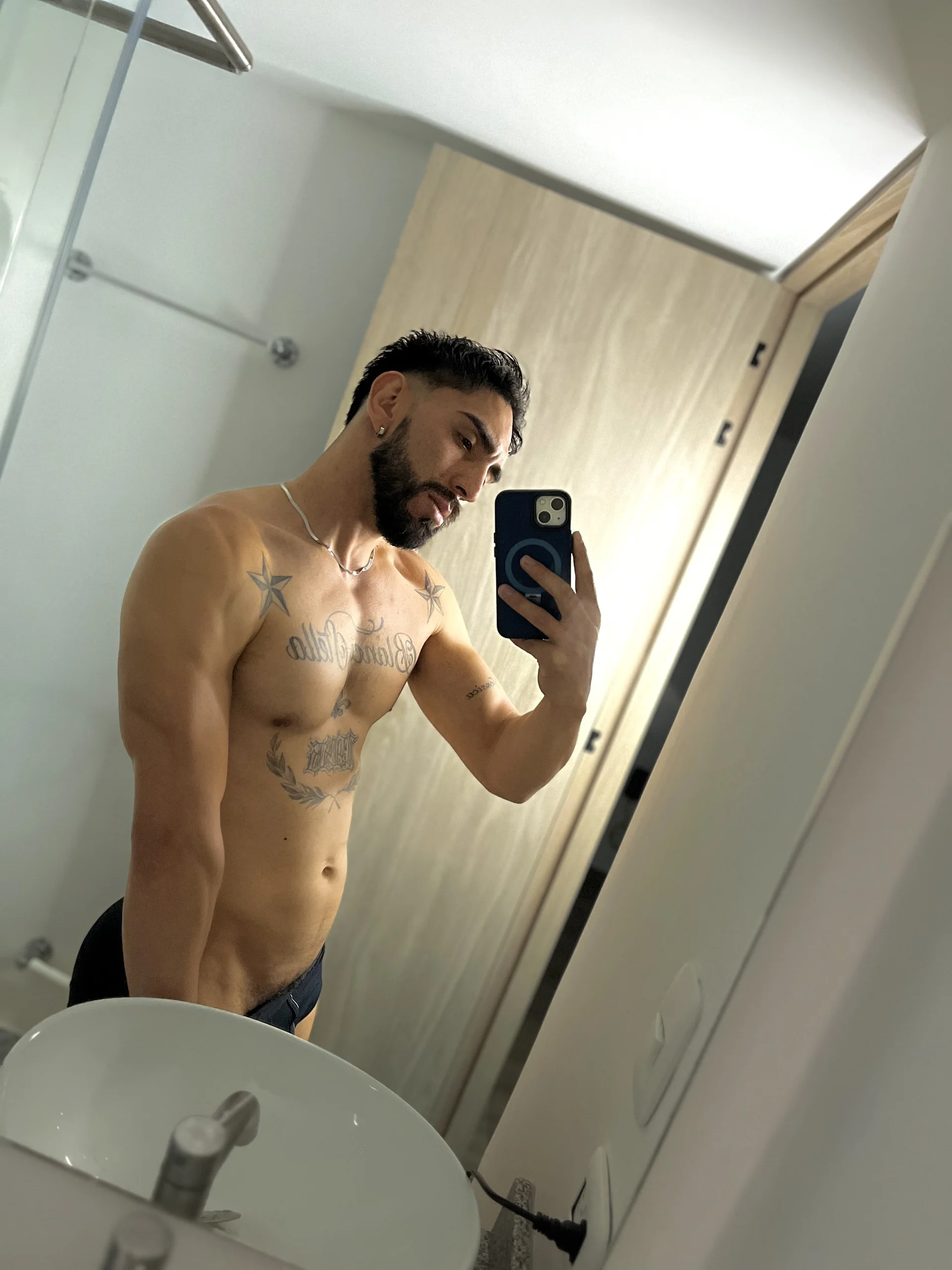 XXX Porn Photo of Nude TheLatinBoyfriends 3