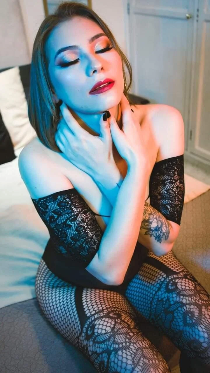 XXX Porn Photo of Nude Himiiko_toga 2