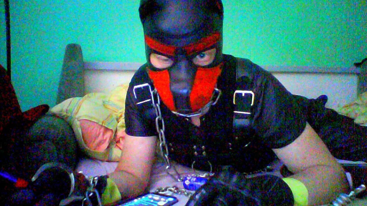 XXX Porn Photo of Nude RubberFetischem 1