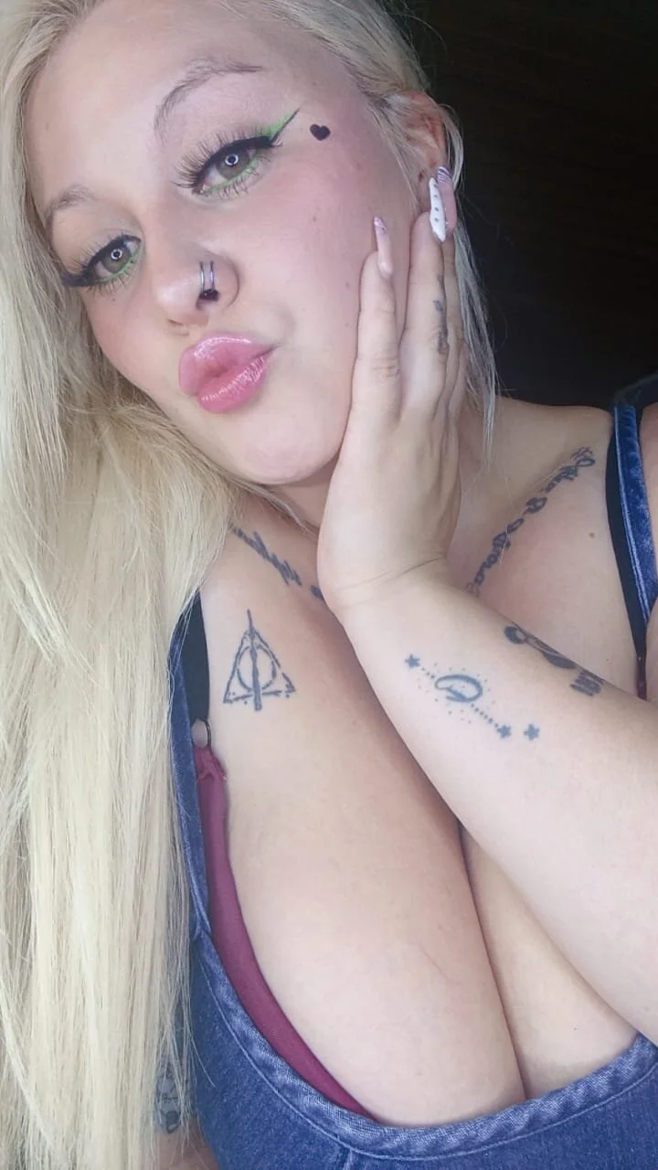 XXX Porn Photo of Nude miley_jensen 111
