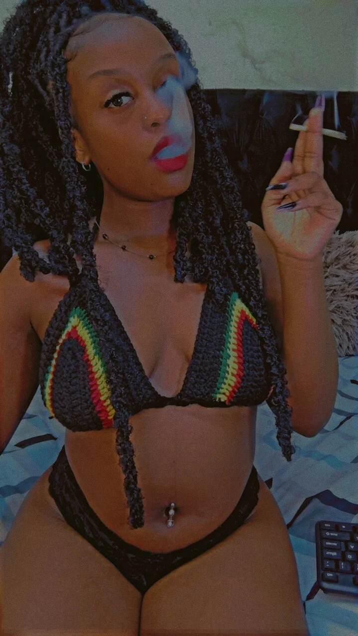 XXX Porn Photo of Nude Queen-Chocolate 1