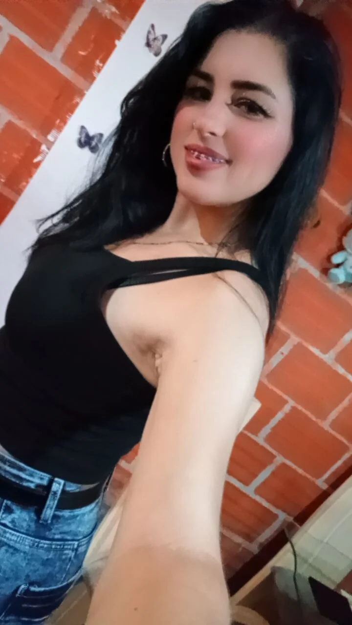 XXX Porn Photo of Nude anthonela_garda 4