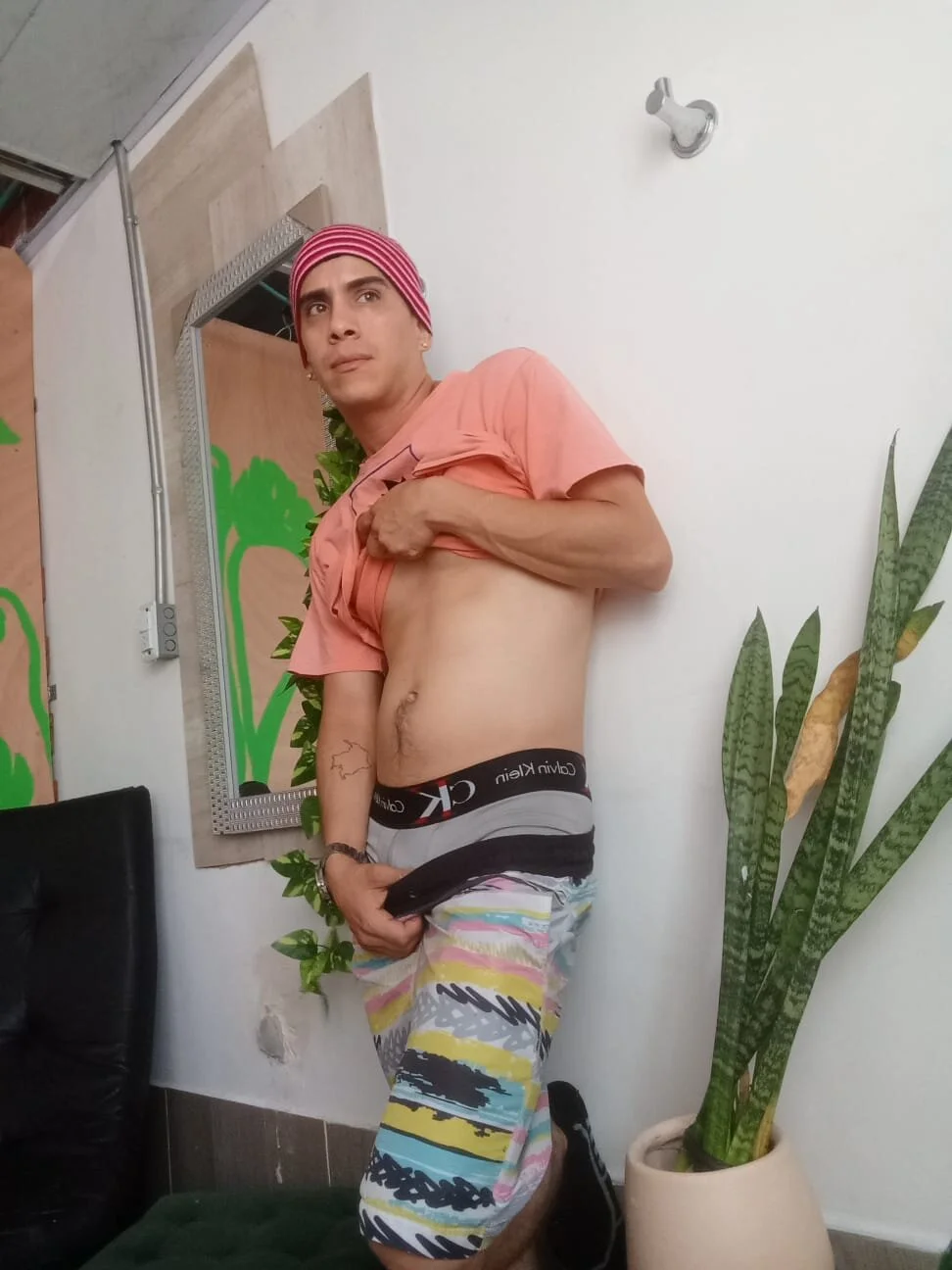 XXX Porn Photo of Nude Adrian_fire 101