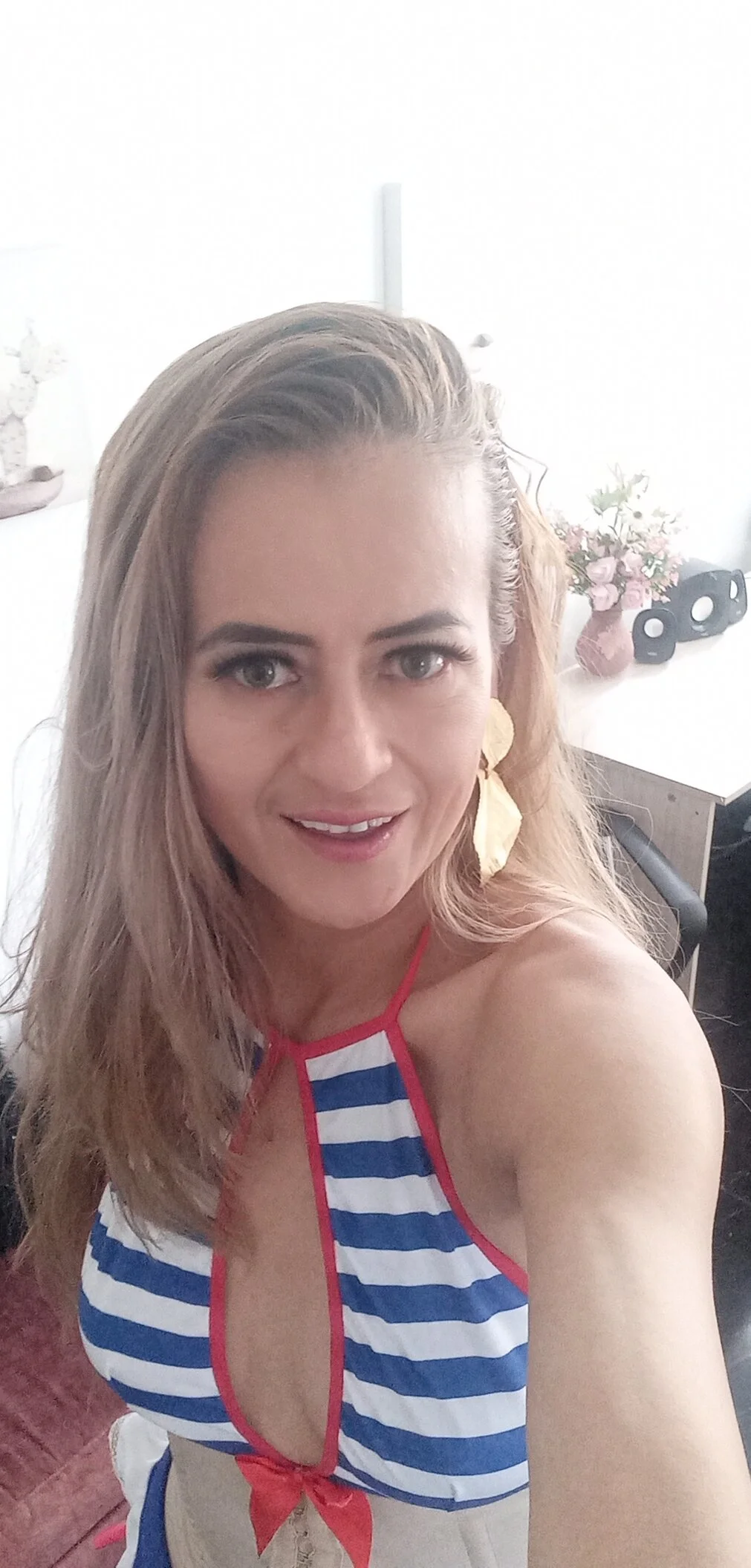 XXX Porn Photo of Nude magenta_maturr 121