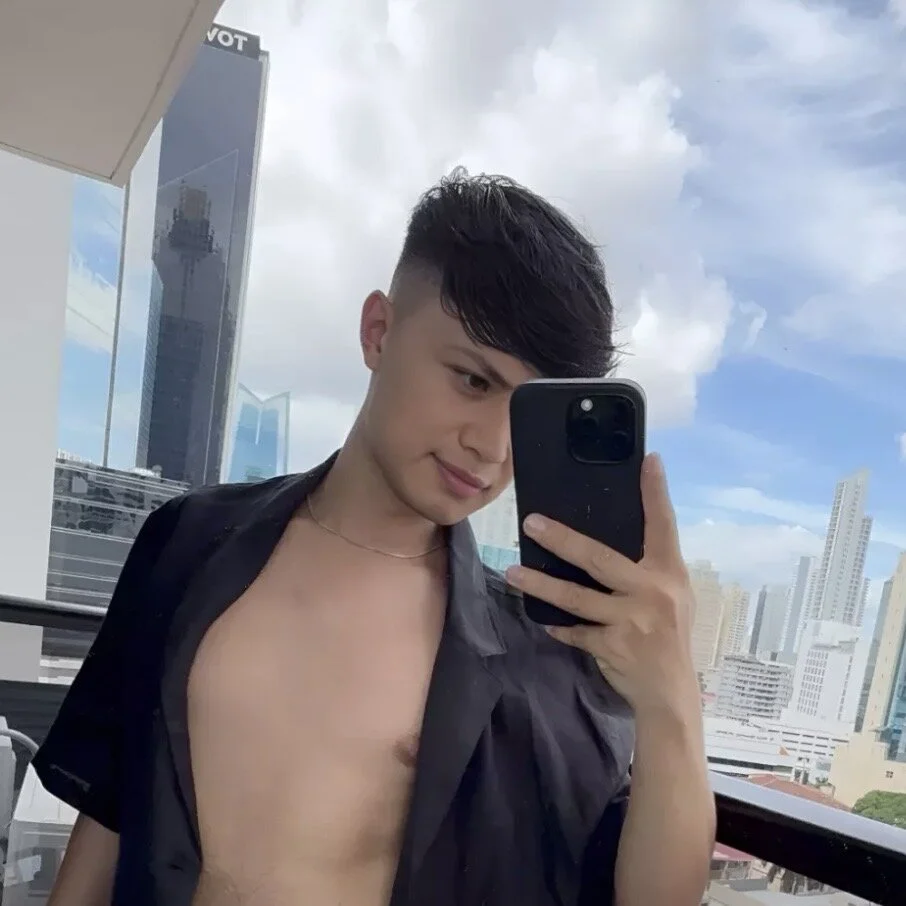 XXX Porn Photo of Nude Toyboyy16 3
