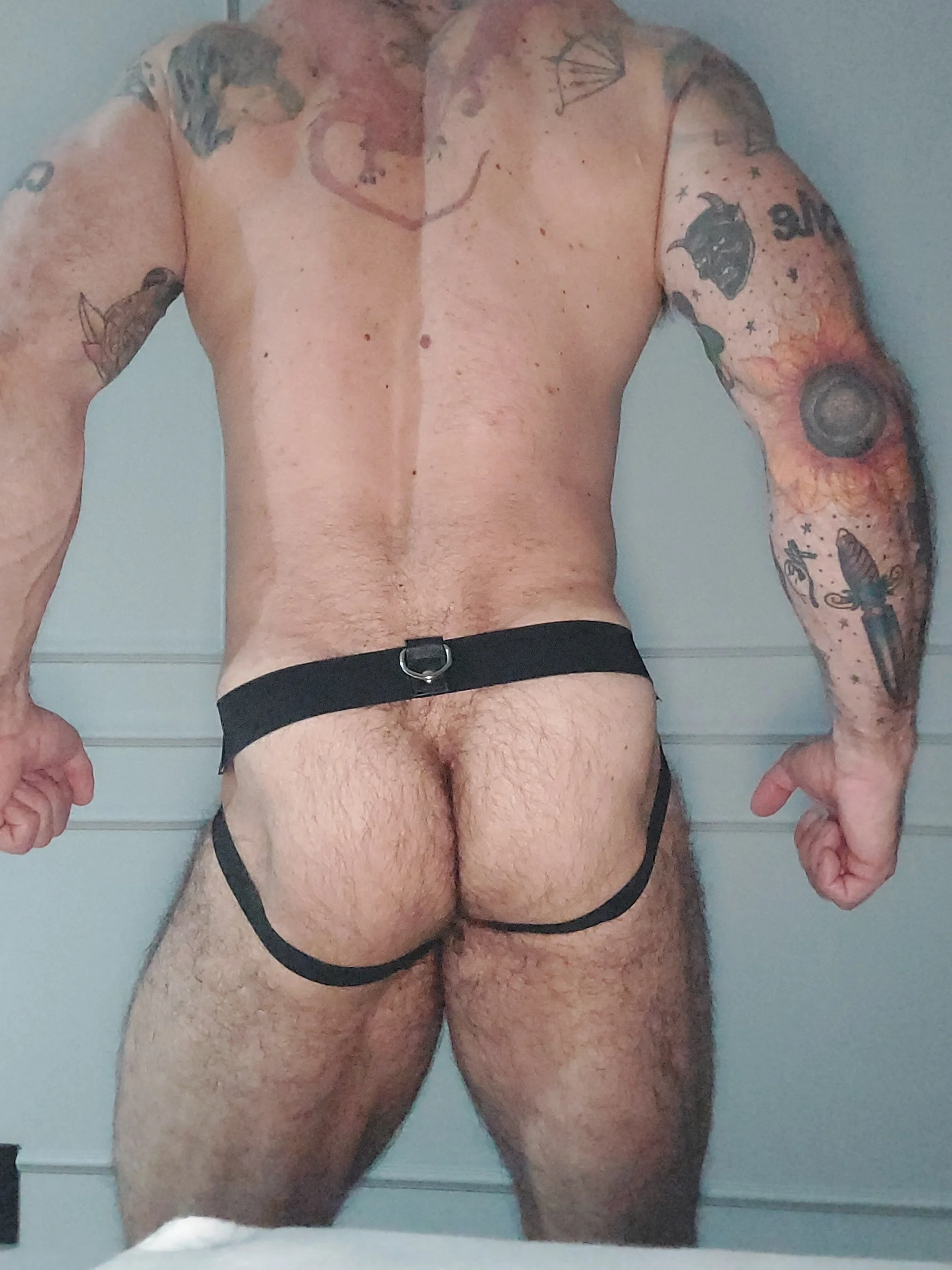 XXX Porn Photo of Nude MuscleBearRey 5