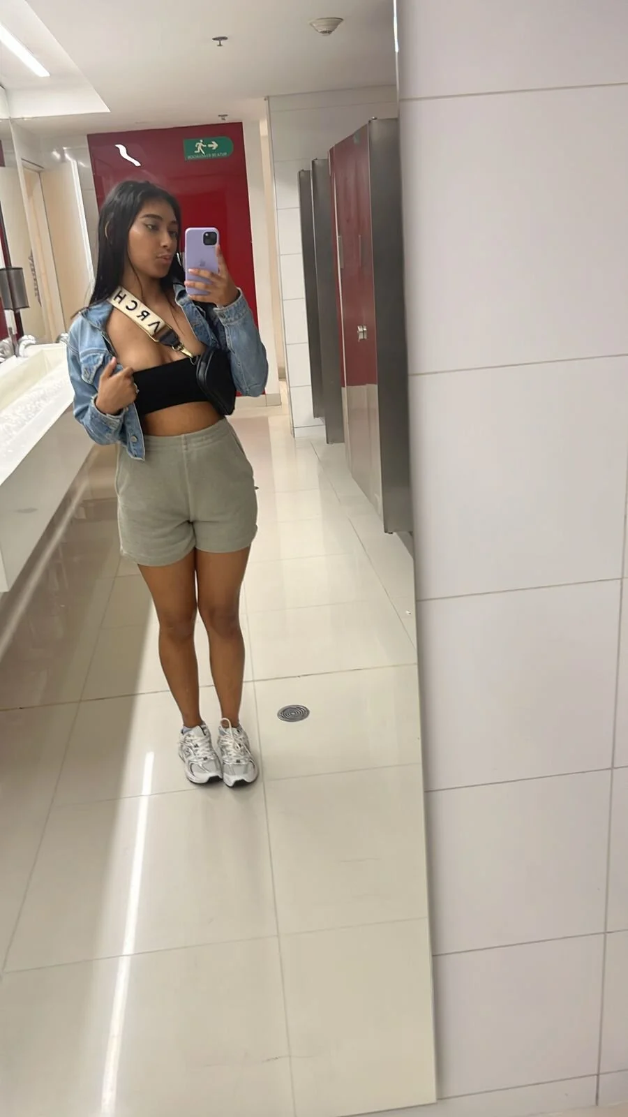 XXX Porn Photo of Nude Iamisabellla 3