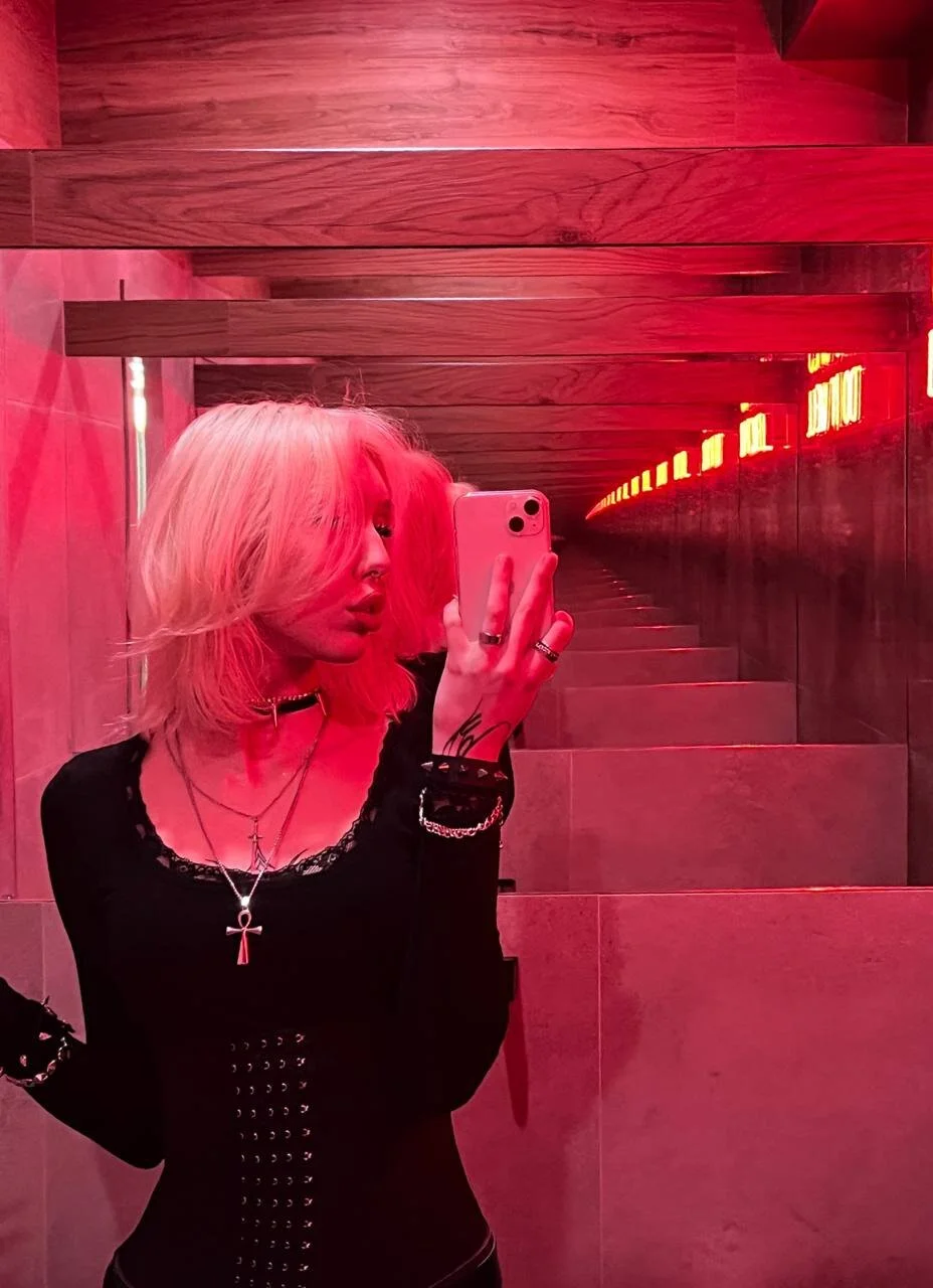 XXX Porn Photo of Nude goth__tv 9
