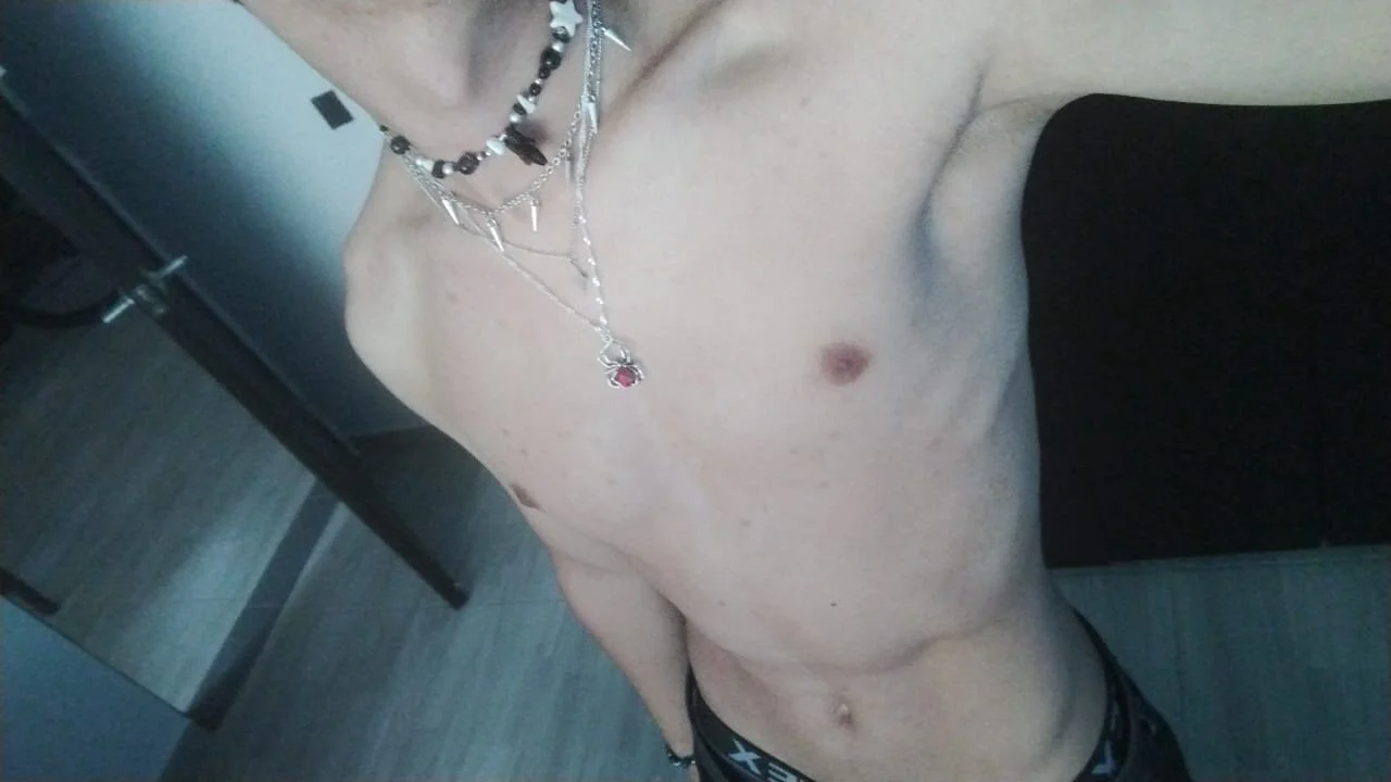XXX Porn Photo of Nude joji_Spencer 2