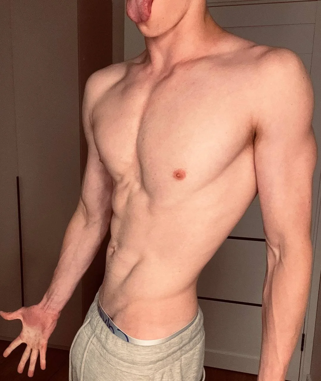 XXX Porn Photo of Nude Dominus18 6