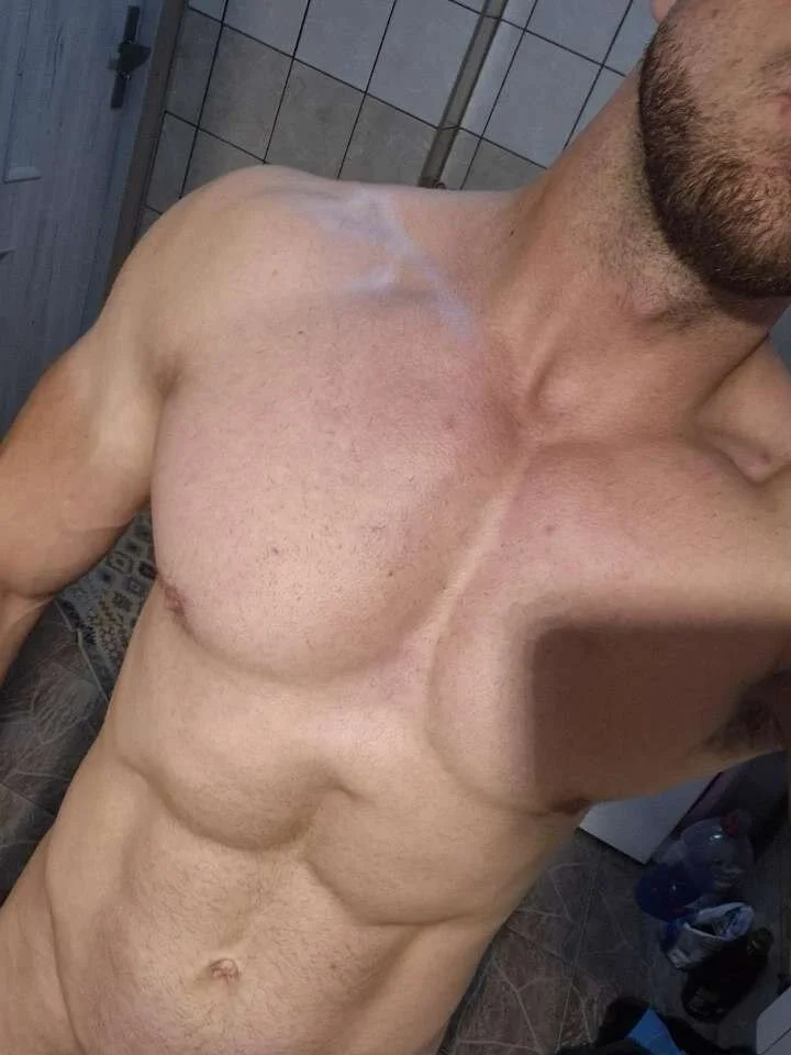 XXX Porn Photo of Nude Mateo1112dj 3