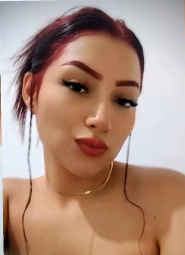 XXX Porn Photo of Nude Red-april 1