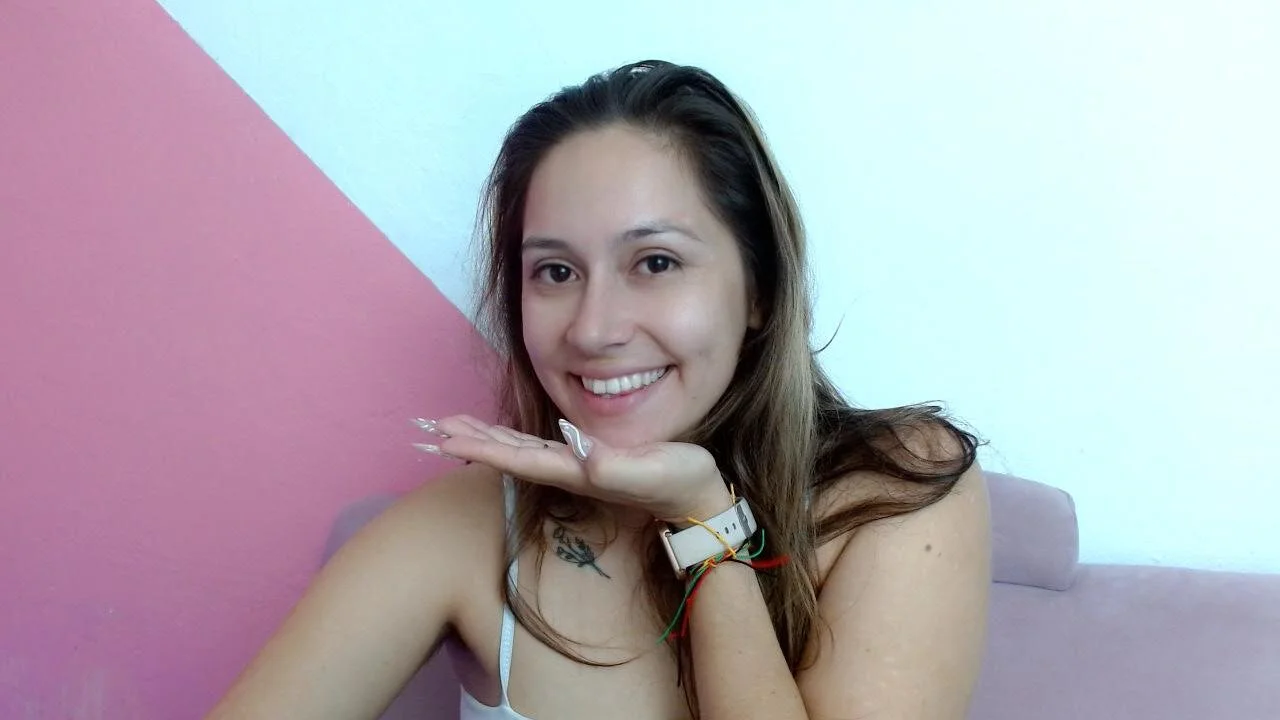 XXX Porn Photo of Nude MommyMiaWs 2