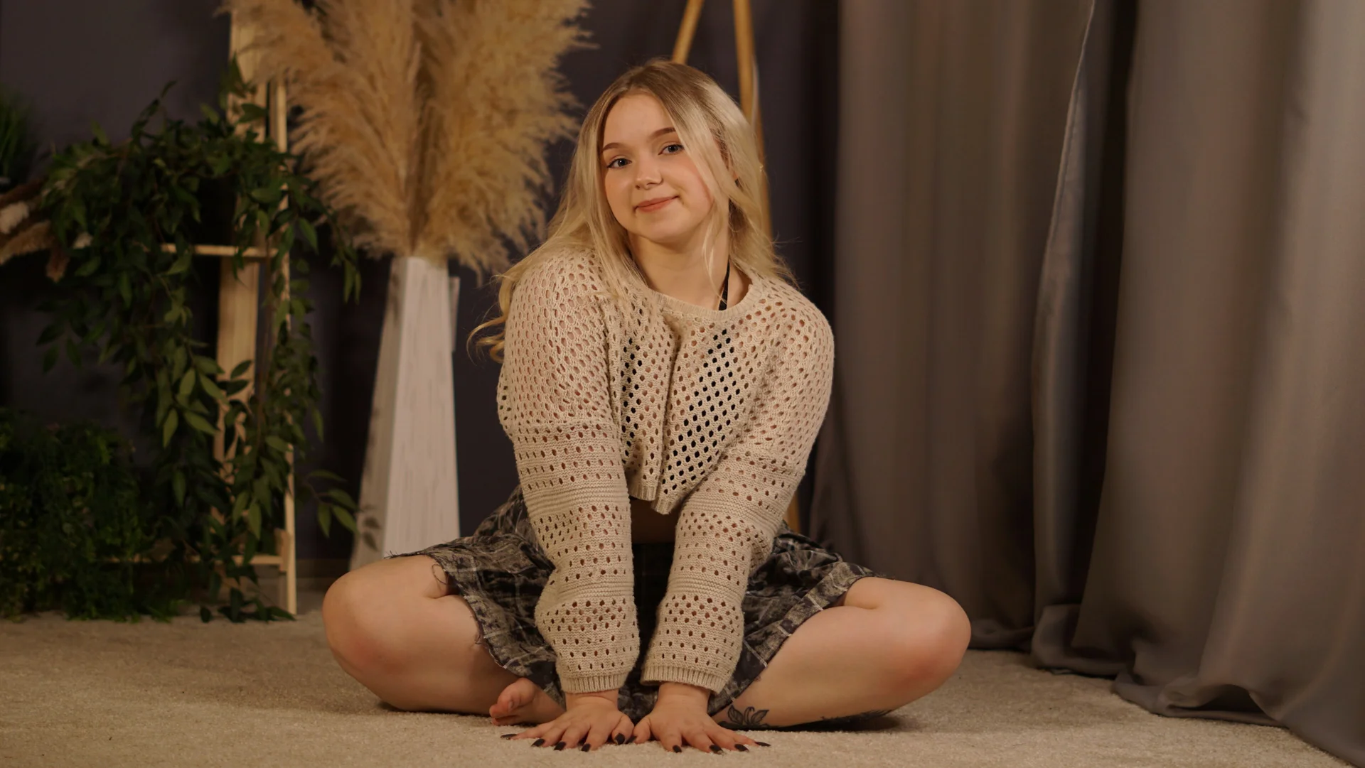 XXX Porn Photo of Nude ZaraCreedon 20