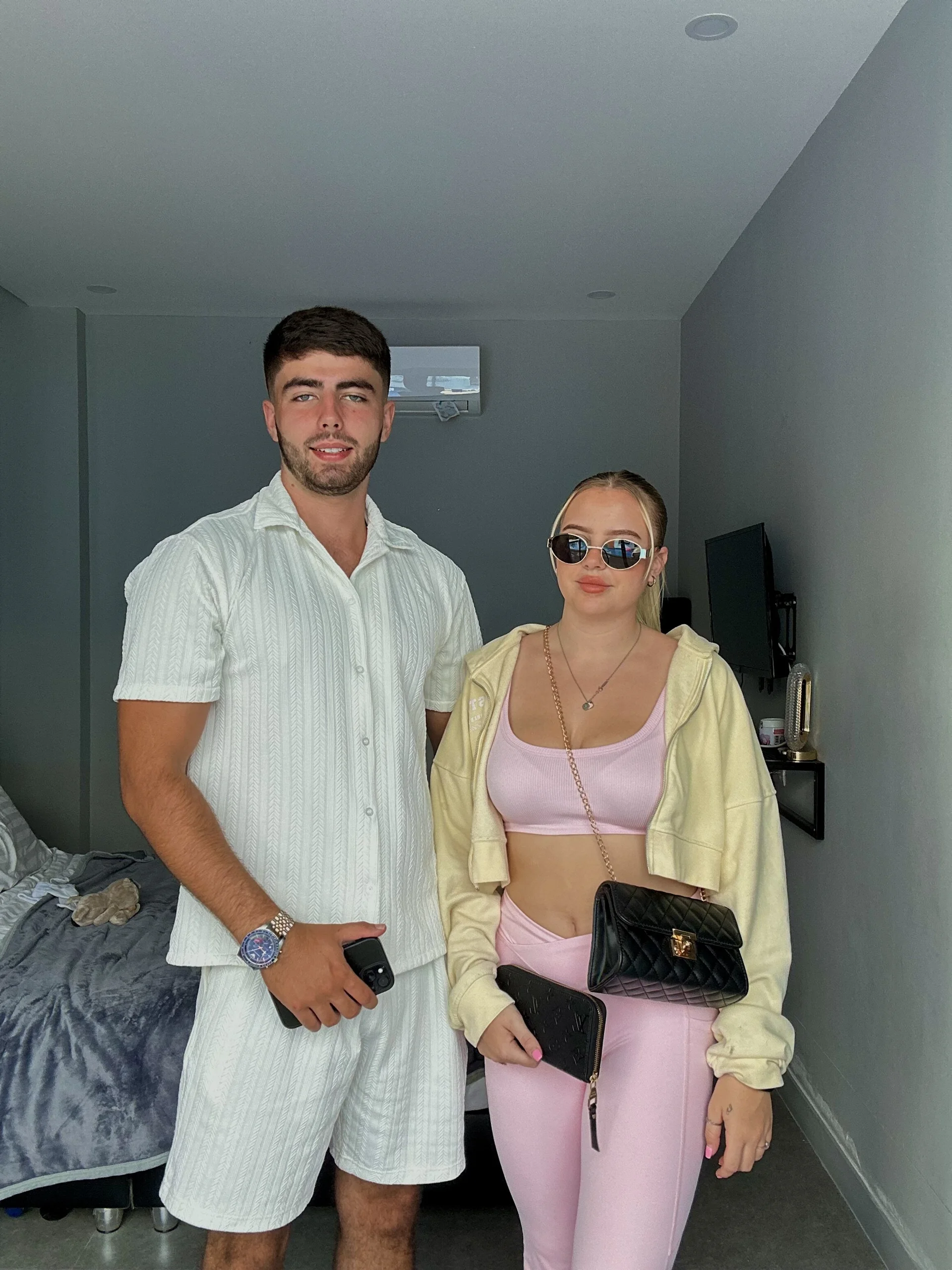 XXX Porn Photo of Nude YourFavouriteCoupleXo 17