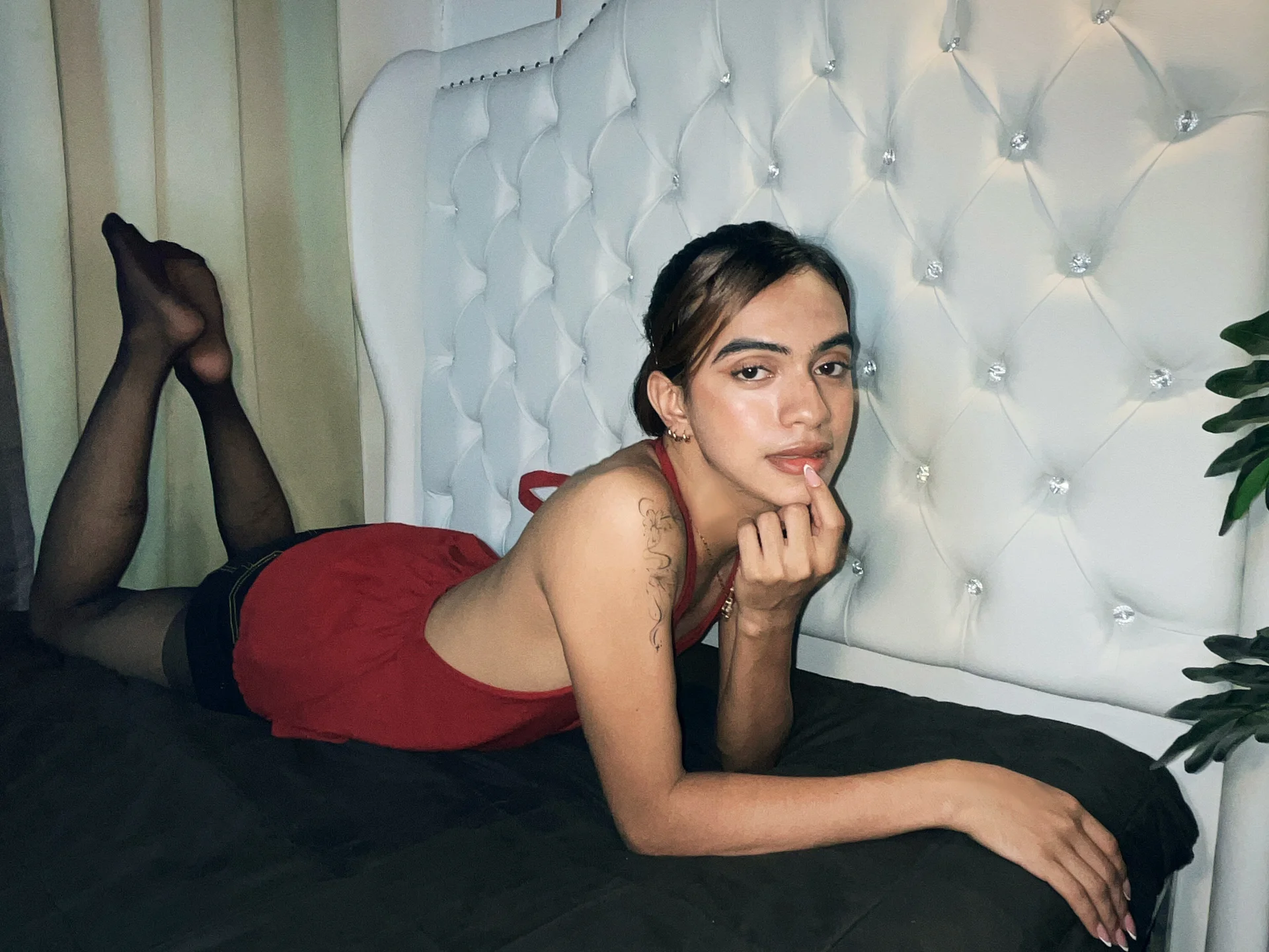 XXX Porn Photo of Nude hottie_trixie 4