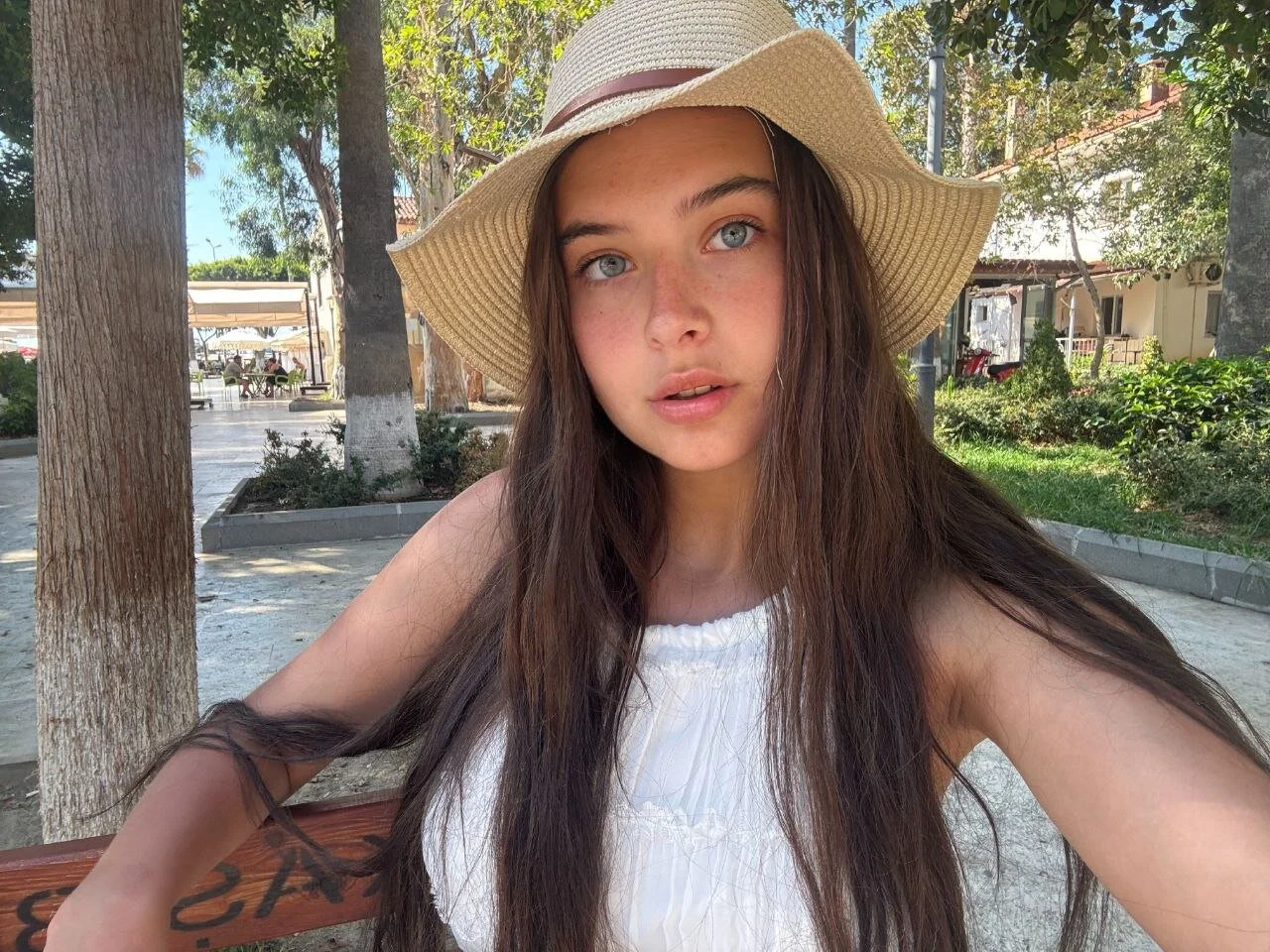 XXX Porn Photo of Nude elisa_moon 23