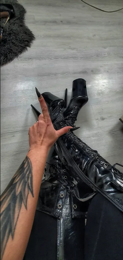 IzabelllNoir