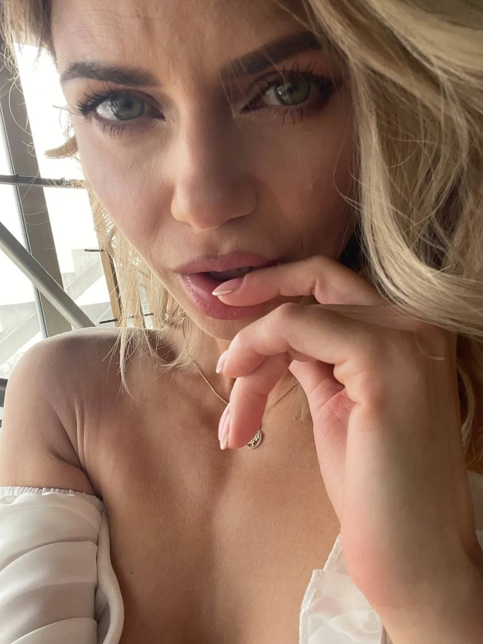 XXX Porn Photo of Nude DesiredMia_ 16
