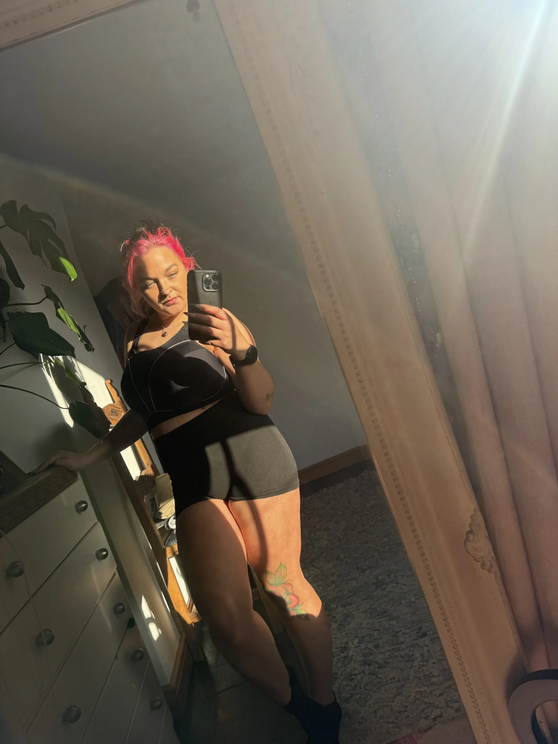 XXX Porn Photo of Nude Bustyrunner 4