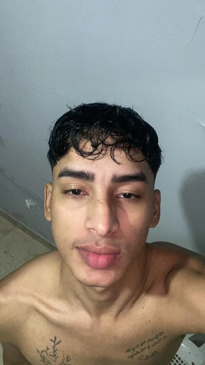 XXX Porn Photo of Nude allens_joe 19