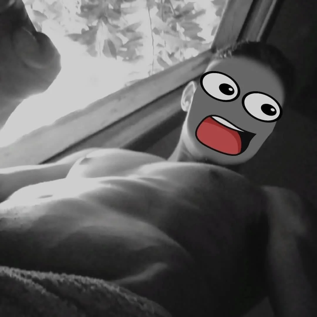 XXX Porn Photo of Nude BigMonstert 1