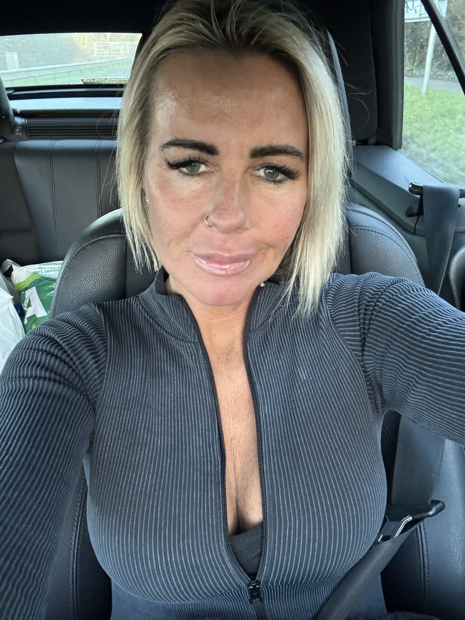 XXX Porn Photo of Nude MakemeMillie1 9
