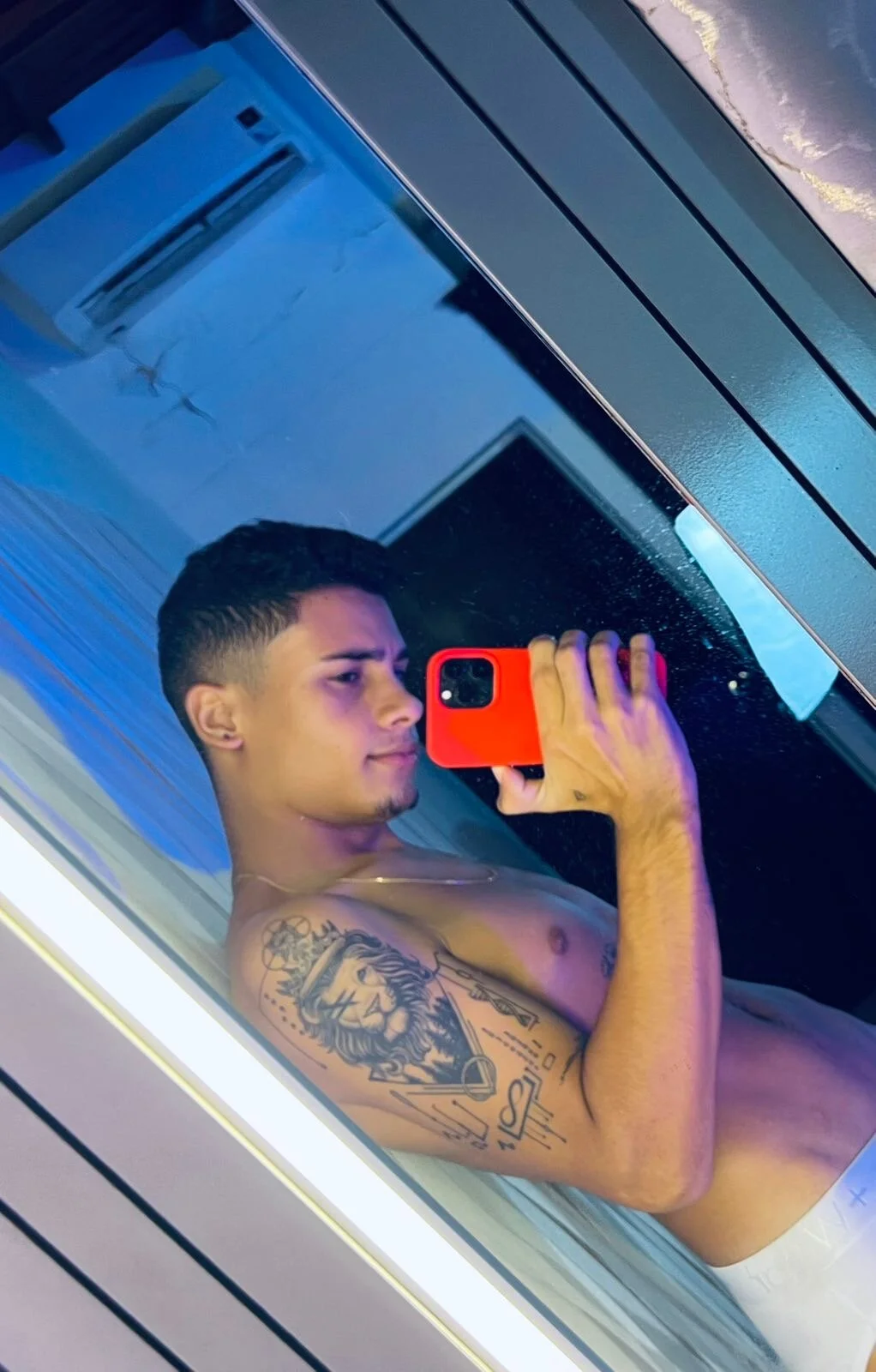 XXX Porn Photo of Nude Luxury_boys 1