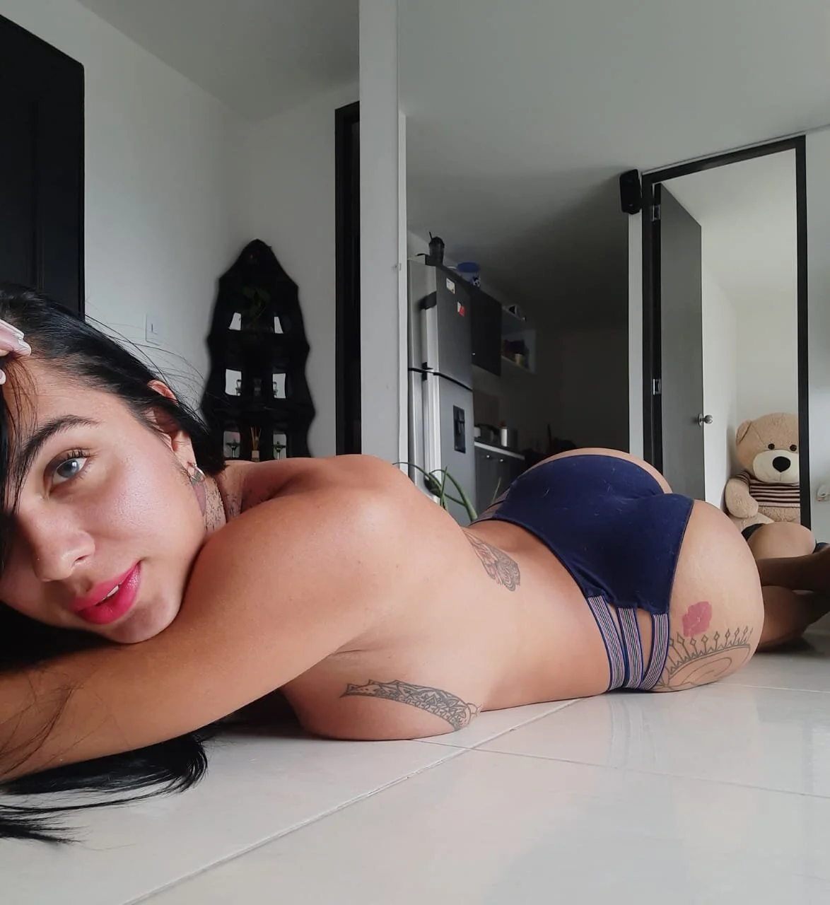 XXX Porn Photo of Nude alizeadamz 2