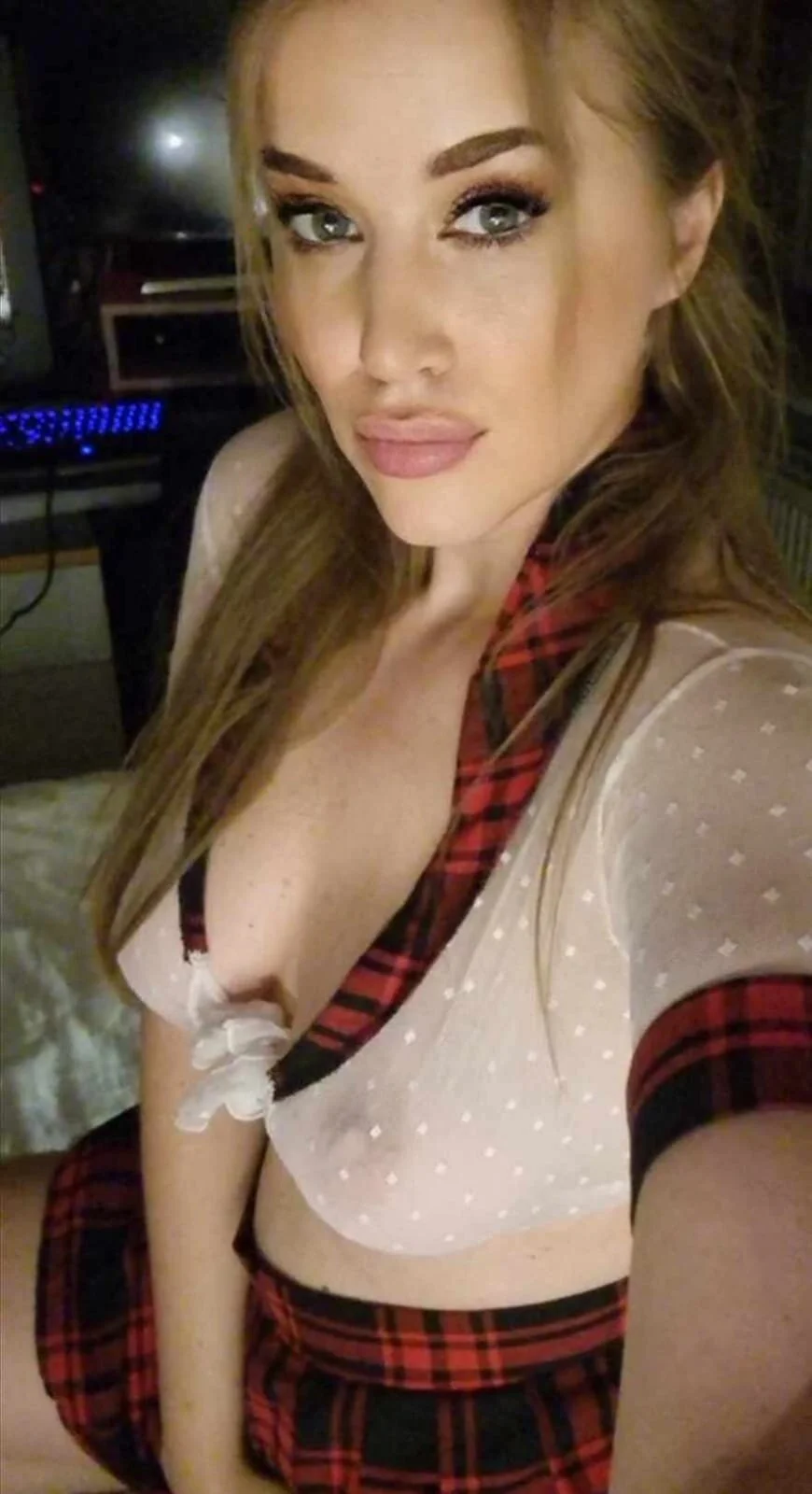 XXX Porn Photo of Nude Neonstar 11