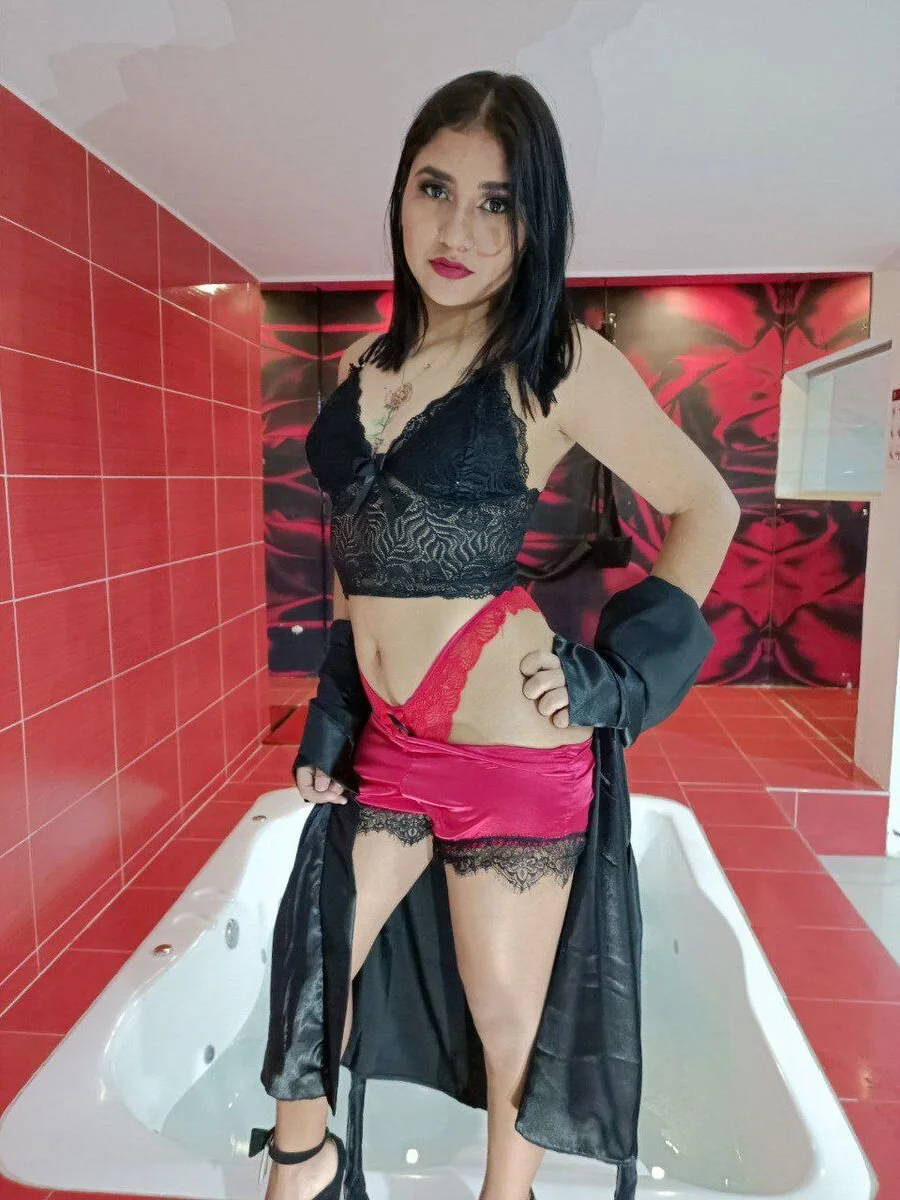 XXX Porn Photo of Nude arisens 11