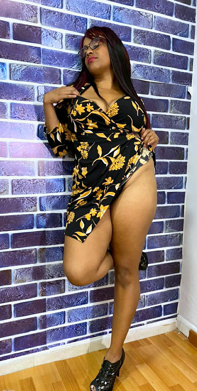 XXX Porn Photo of Nude AbellaLizz 28