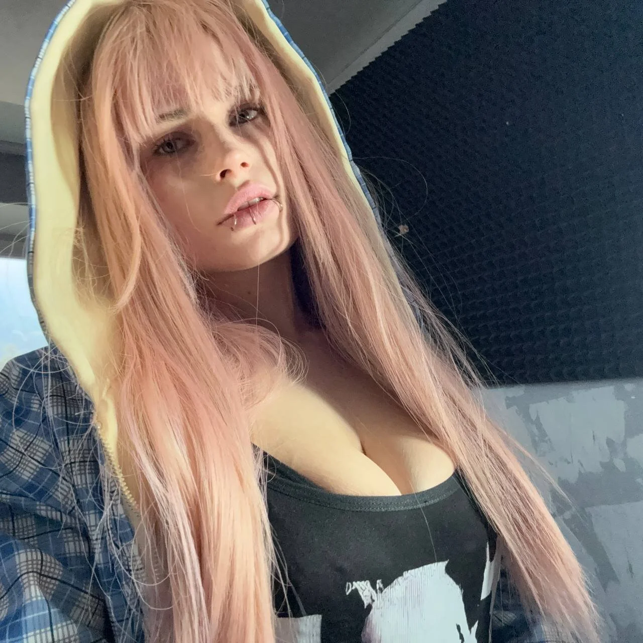 XXX Porn Photo of Nude PieraMarch 37