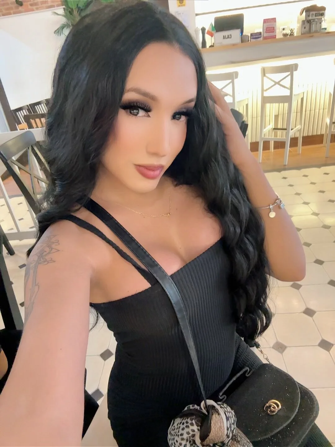 XXX Porn Photo of Nude Eboney_Hott 7