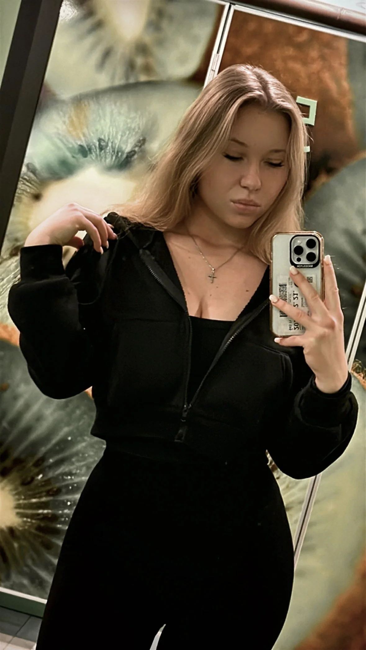 XXX Porn Photo of Nude VivienVance 3