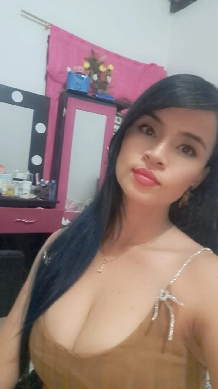 XXX Porn Photo of Nude smallbrenda21 4