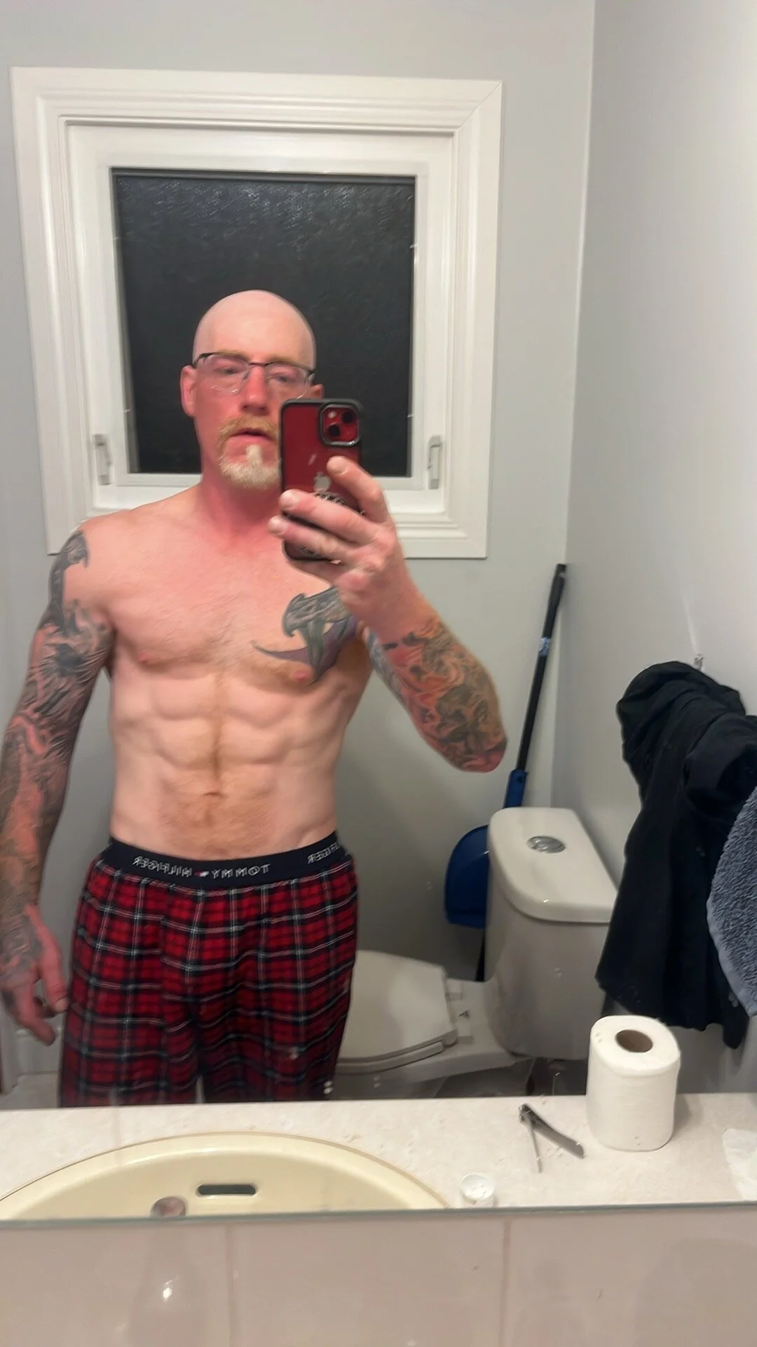 XXX Porn Photo of Nude Redmann42 5