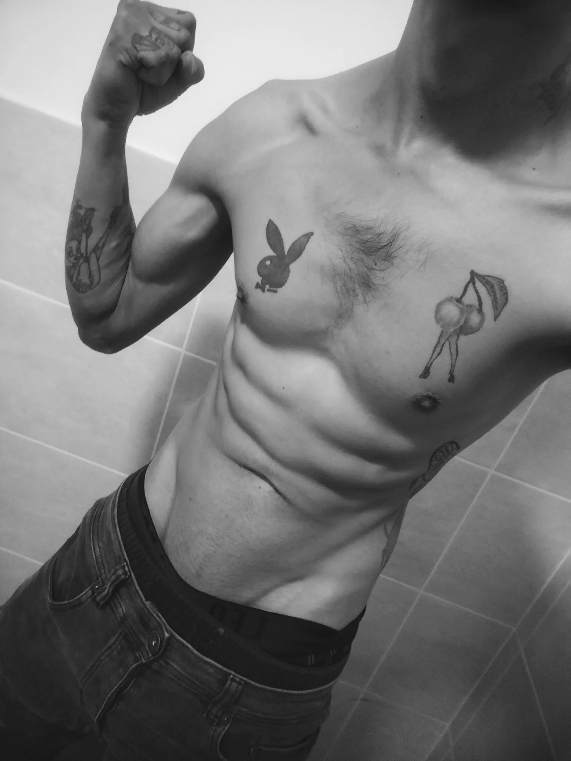 XXX Porn Photo of Nude Avelasco 22