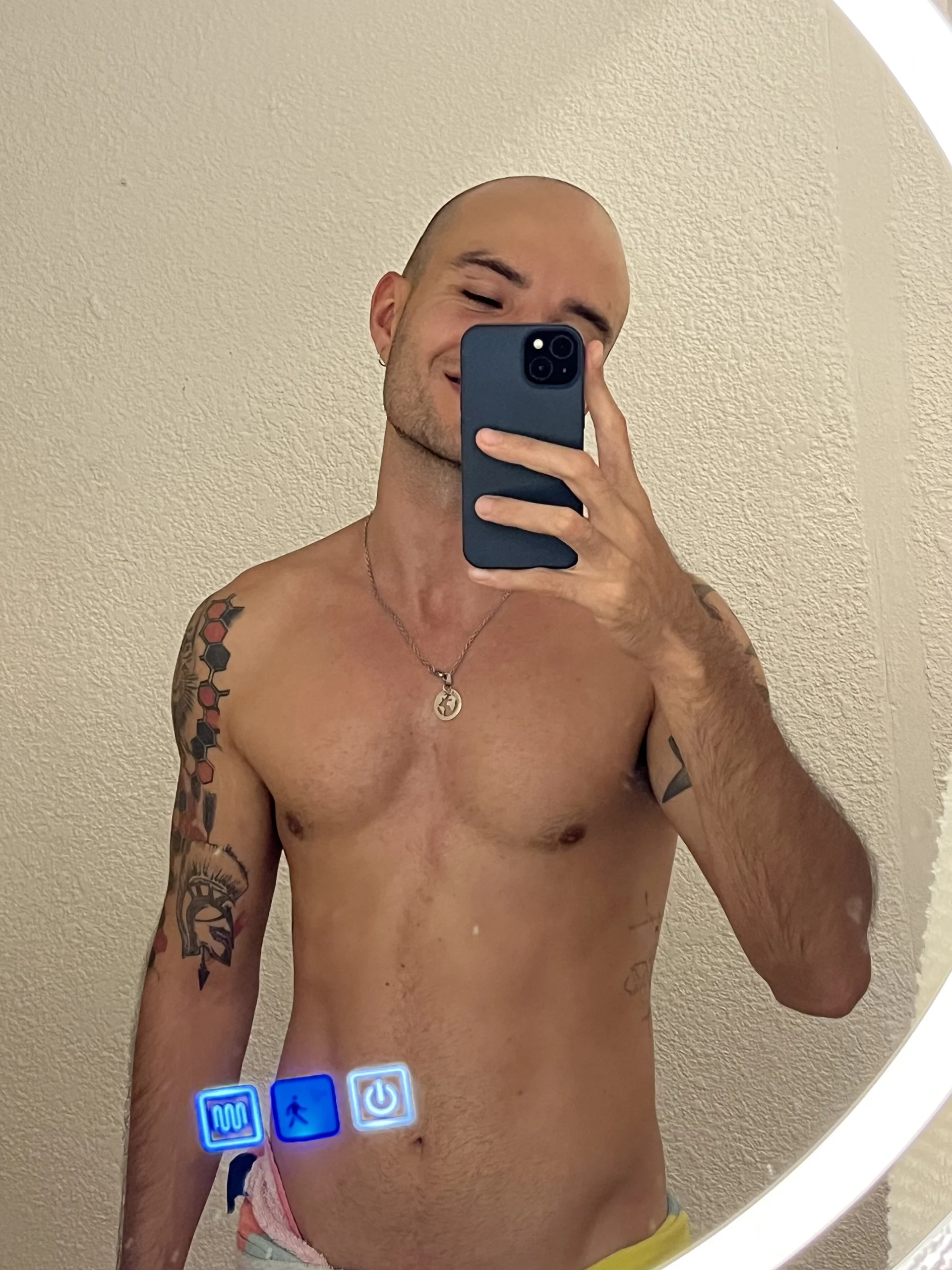 XXX Porn Photo of Nude LatinStraight5 3