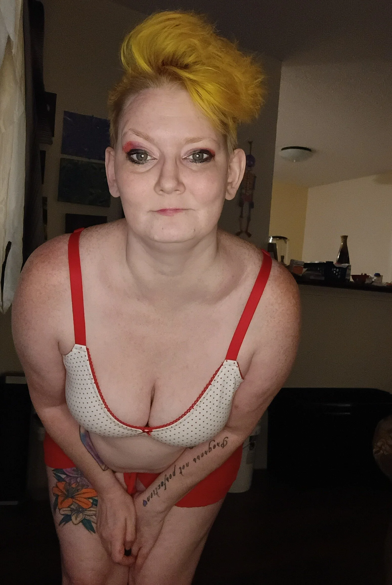 XXX Porn Photo of Nude Mellyjellygoddess420 16