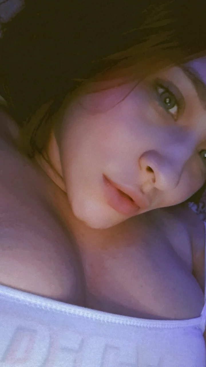 XXX Porn Photo of Nude bella_n99 6