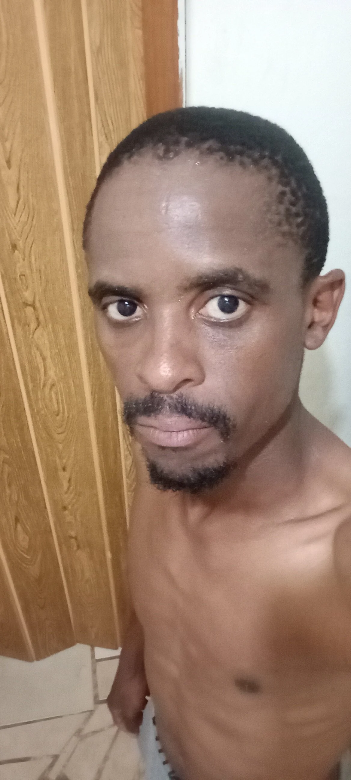 XXX Porn Photo of Nude Jozi_Gigolo 1