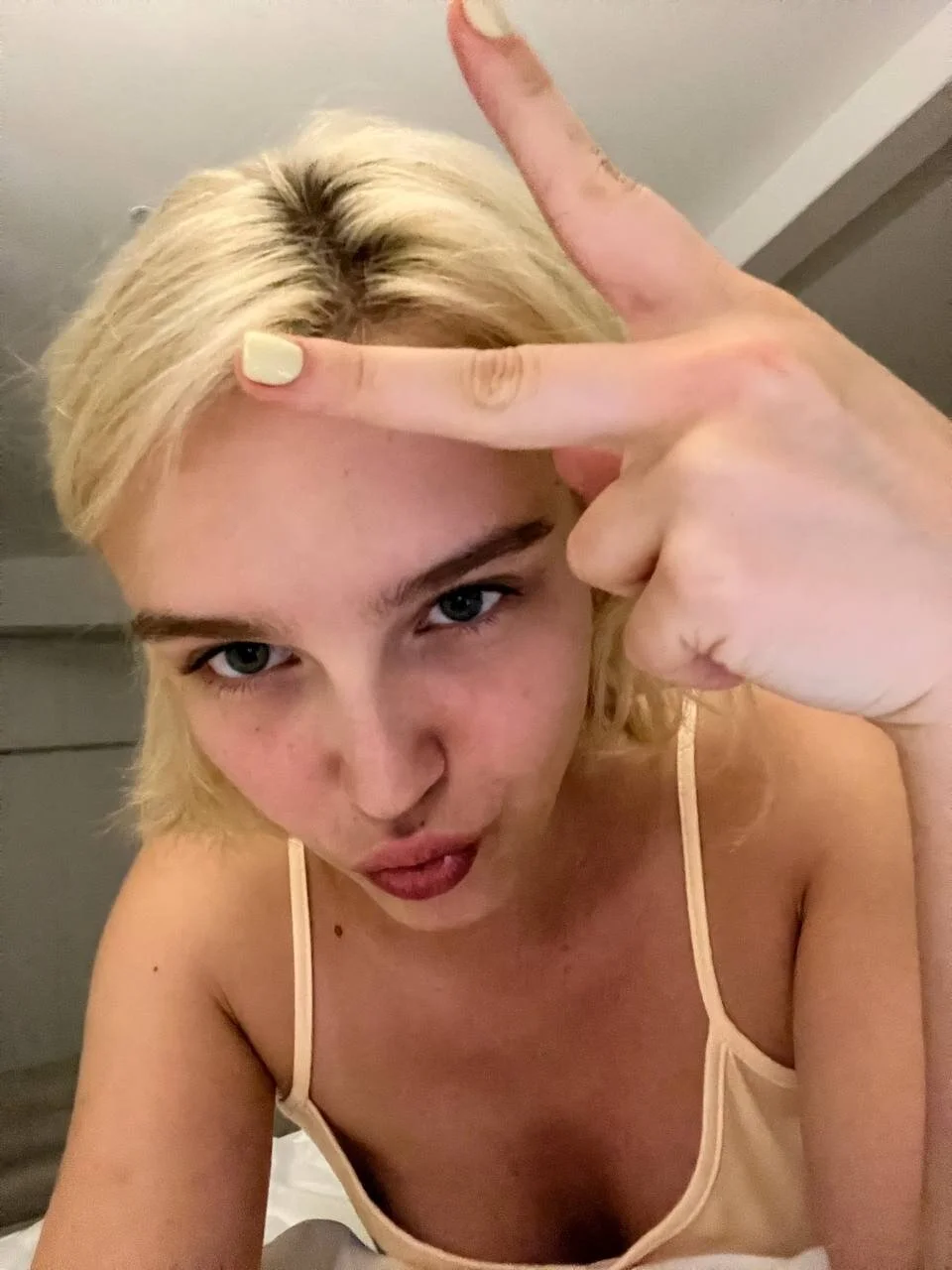 XXX Porn Photo of Nude Lolatatee 4